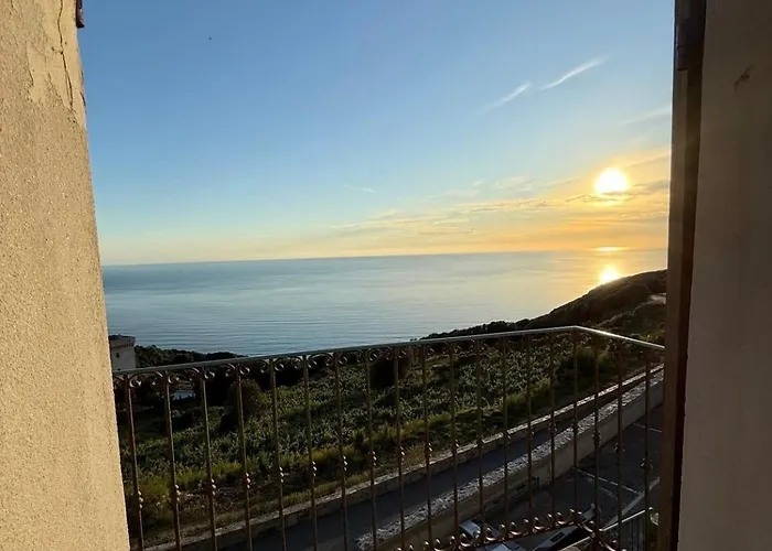 Villa Cap Helios, Vue A Couper Le Souffle A Centuri