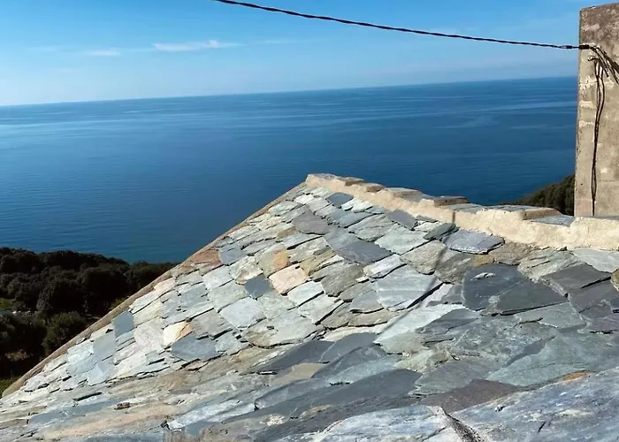 Cap Hélios, Vue à Couper Le Souffle à Centuri Morsiglia